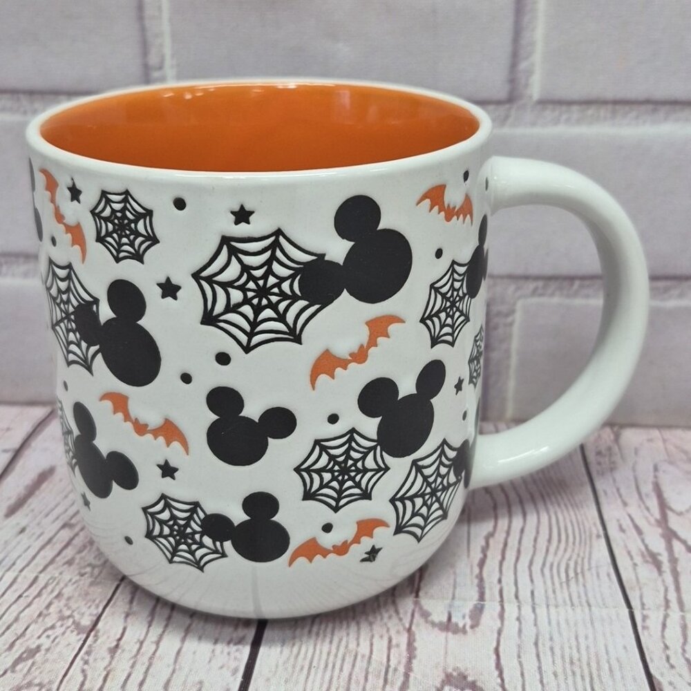 Disney Mickey Mouse 16oz Bats Spider Webs Halloween Ceramic Mug, New - Picture 1 of 4